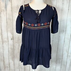 Flying tomato women’s small blue with Aztec deigns on pick a boo shirt